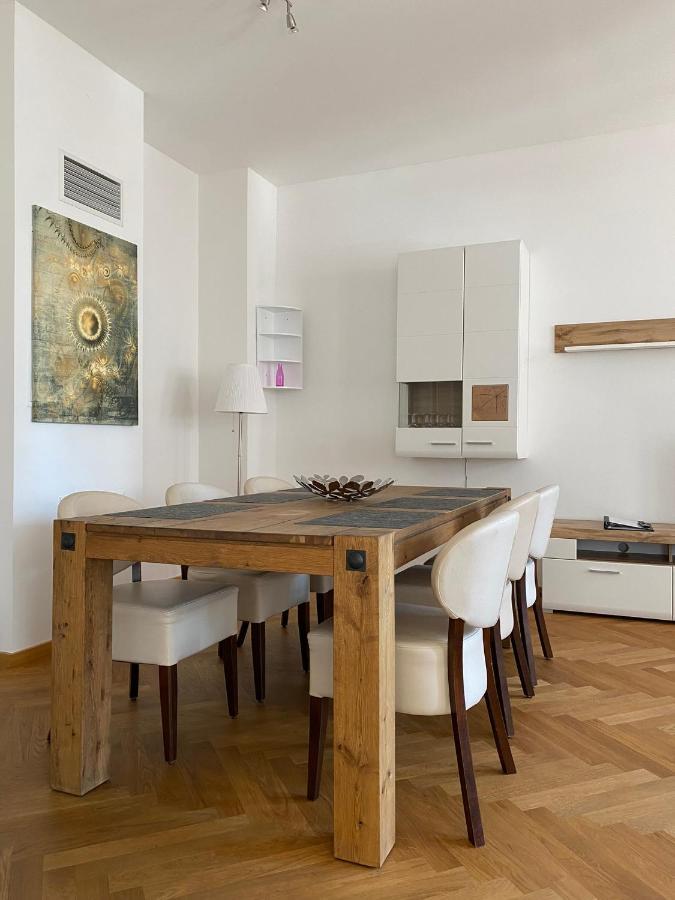 Grosszuegiges Apartment Mit Blick Zur Frauenkirche Drezda Kültér fotó