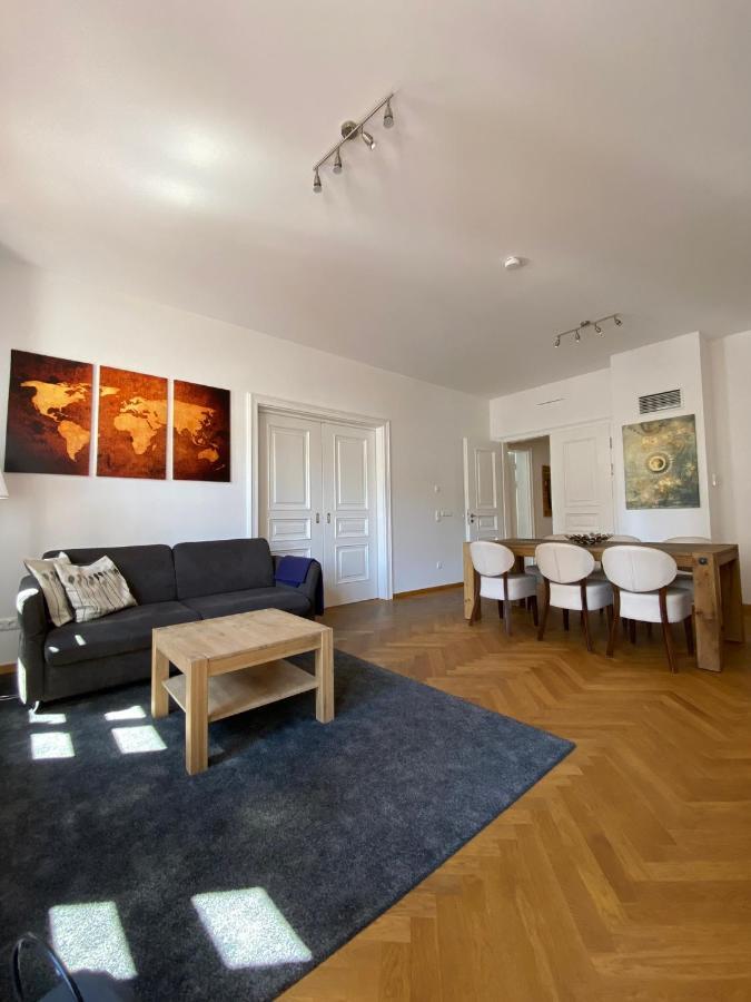 Grosszuegiges Apartment Mit Blick Zur Frauenkirche Drezda Kültér fotó